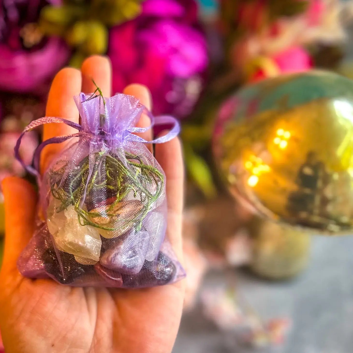 Fairy Moss Crystal Confetti scoop