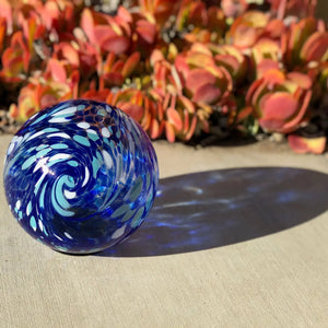 Art Glass Solar Orb Light 6’ Blue